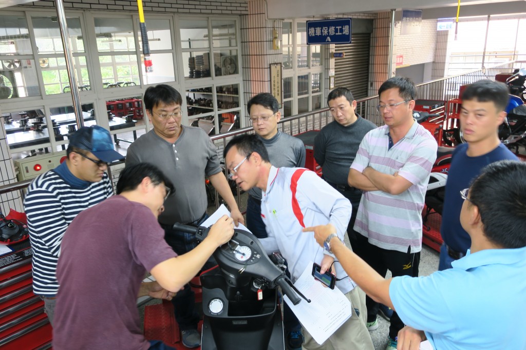 主任示範操作機車試題